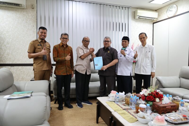 Ketua DPRD Sumbar Mulai Kaji Gagasan Daerah Istimewa Minangkabau Bersama Tim Ahli DPRD Sumbar 