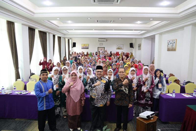 Perkuat Lembaga Adat, Ketua DPRD Sumbar Berkomitmen Kuatkan Lembaga Bundo Kandung 